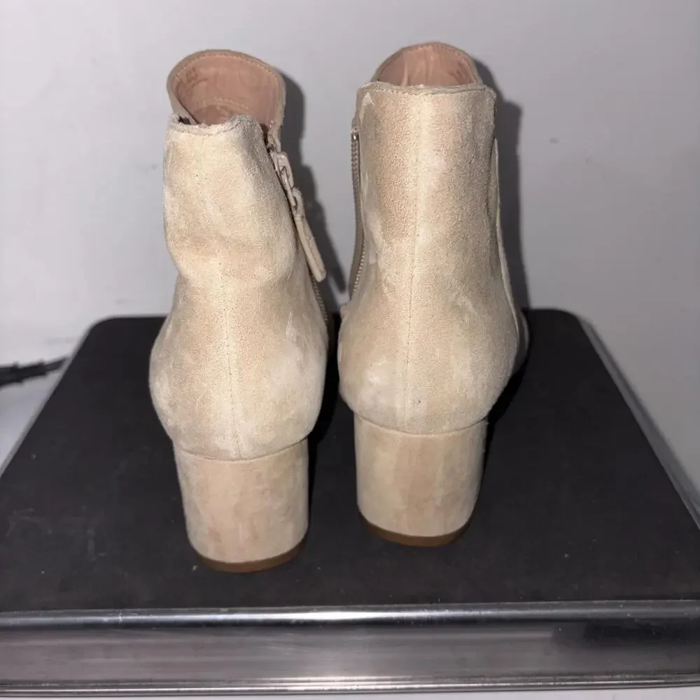 Cole Haan product pair